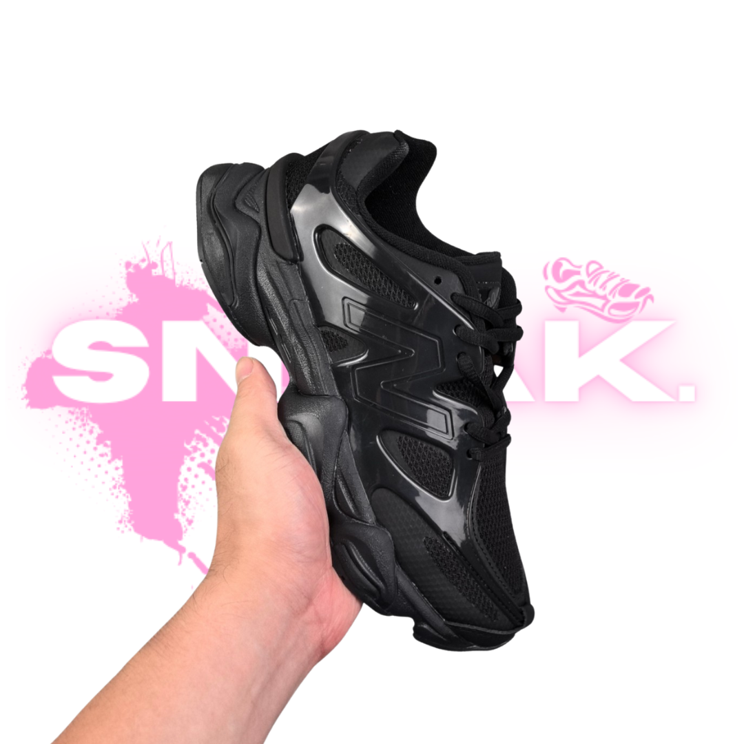 NEW 9060 Total Black Lucido
