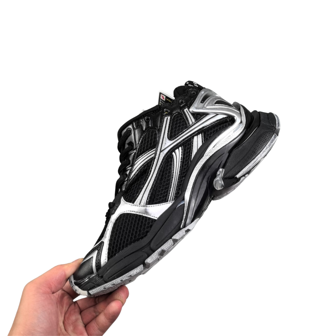Runner Silver